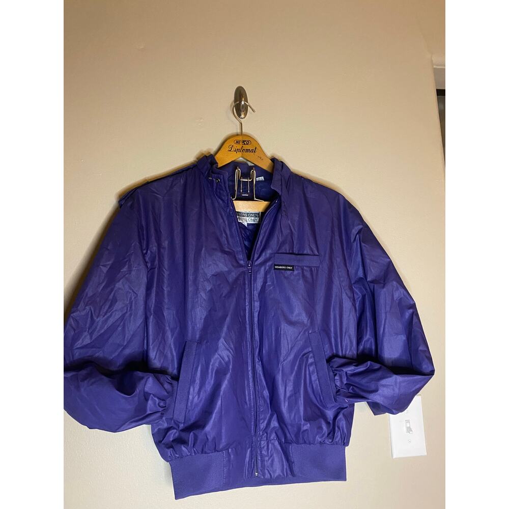 Great Color! Members Only Purple Bomber Jacket Mens Size 38 / Medium